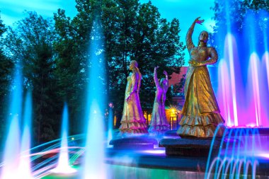 Seven Girls Fountain, Ufa, Bashkortostan, Rusya - Haziran 2015.