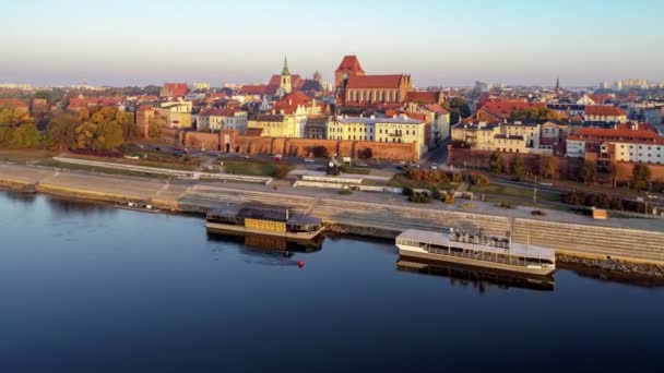 Torun Old City Poland Aerial Approaching Video Sunrise Light Medieval — Stock Video