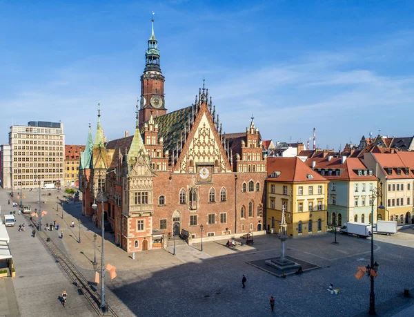 ヴロツワフ ブレスラウ ポーランド 世紀に建てられた 歴史的なマーケット広場 Rynek の古いゴシック様式市庁舎 — ストック写真