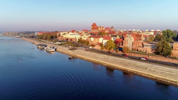 Torun Gamla Staden Polen Aerial Avslöjande Video Sunrise Ljus Med — Stockvideo