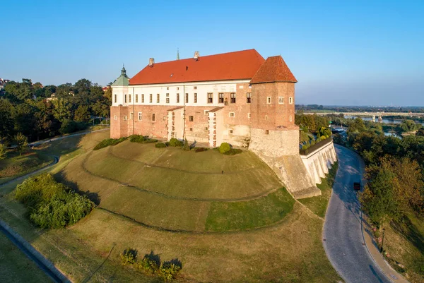 在桑多梅日，波兰的中世纪城堡 — 图库照片