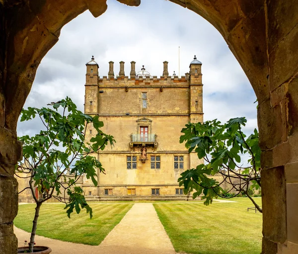 Bolsover, hrad v Derbyshire, Anglie, Velká Británie — Stock fotografie