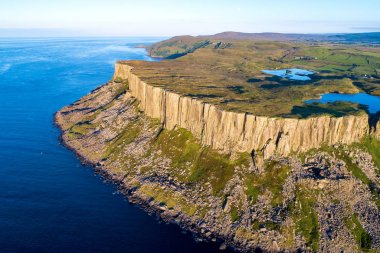Adil baş cliff Kuzey İrlanda, İngiltere'de