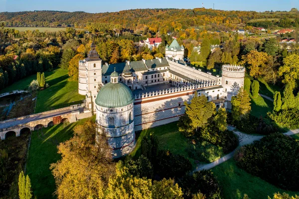 Castelo Renascentista Parque Krasiczyn Perto Przemysl Polônia Vista Aérea Outono — Fotografia de Stock