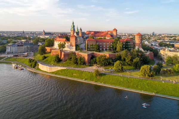 Βασιλικός Καθεδρικός Ναός Wawel Και Κάστρο Στην Κρακοβία Πολωνία Αεροφωτογραφία — Φωτογραφία Αρχείου