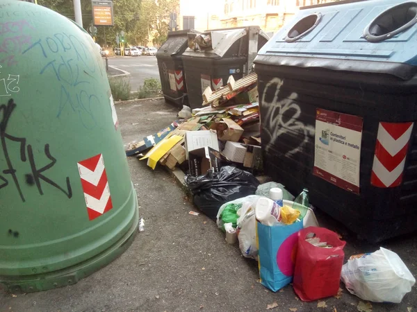 Lixo Sujidade Nas Ruas Roma — Fotografia de Stock