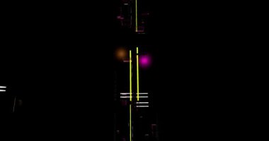 Menekşe rengi parçalı teknolojik soyut arkaplan.