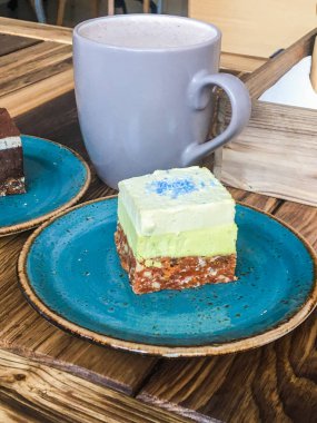 Tatlı süzme peynir diyet kek