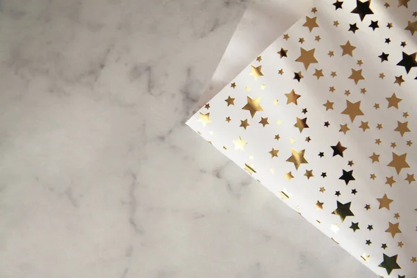 Estrutura Mármore Branco Papel Fundo Com Estrelas Ouro — Fotografia de Stock