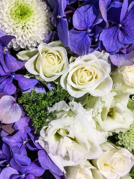 Абстрактный Весенний Цветочный Фон Фиолетовыми Белыми Цветами — стоковое фото