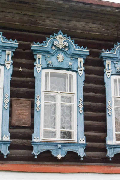 Wooden Windows in old houses in the Russian North. Nice shots. Carving. Traditional wood housing