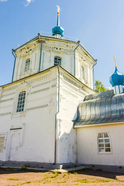 Lesosibirsk Ryssland Juni 2019 Gamla Rysk Ortodoxa Kyrkan Utanför Fasaden — Stockfoto