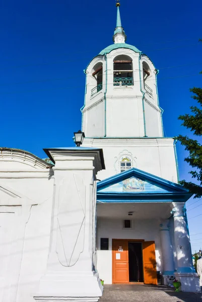 Lesosibirsk Ryssland Juni 2019 Gamla Rysk Ortodoxa Kyrkan Utanför Fasaden — Stockfoto