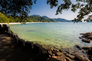 Teluk Nipah mercan beach Malezya Pangkor adada. Güzel manzara ile Güney Doğu Asya'da alınan deniz.