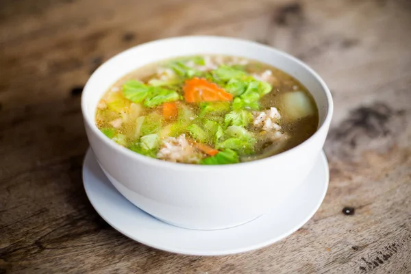 Zuppa Brodo Aromatico Asiatico Preparato Fresco Con Cavolo Carota Maiale — Foto Stock