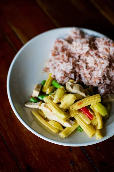 Fresco Preparado Asiático Picante Tofu Bebé Maíz Tailandés Salteado Servido —  Fotos de Stock