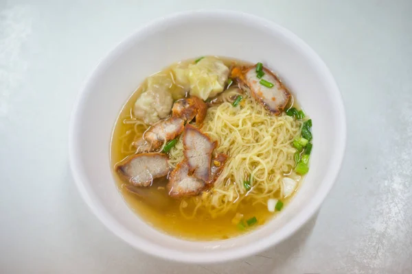 Sopa Caldo Aromático Asiático Recién Preparada Con Albóndigas Dimsum Rodajas —  Fotos de Stock