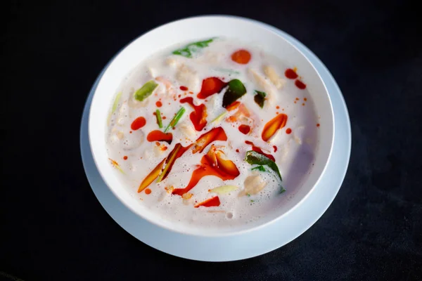 Fresh Prepared Asian Aromatic Tom Kha Gai Chicken Soup Local — Stock Photo, Image