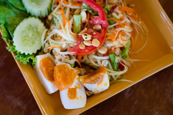 Fresco Preparado Asiático Picante Ensalada Papaya Som Tam Servido Con — Foto de Stock