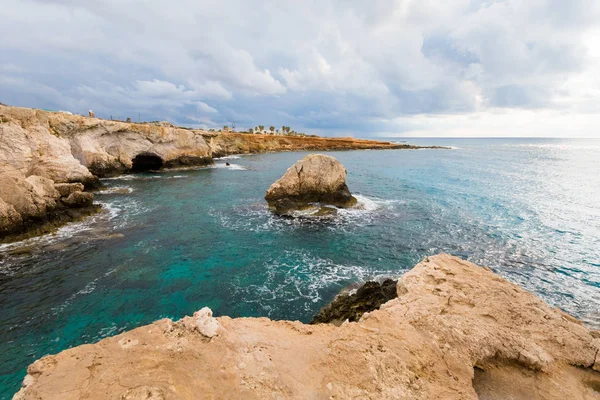 Vackra Cape Greco Monachus Bågbro Kärlek Landskapet Tas Cypern — Stockfoto
