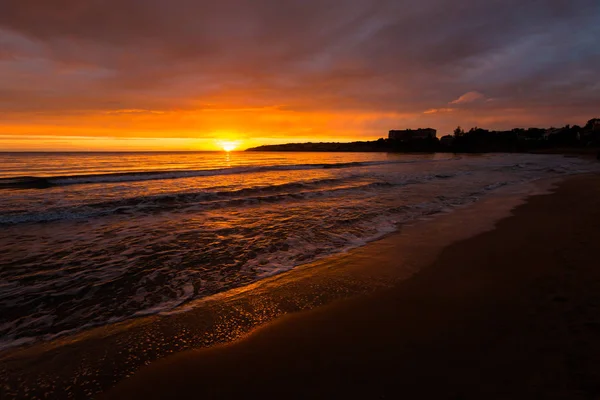 Baía Coral Colorido Bonito Durante Pôr Sol Paisagem Tomada Ilha — Fotografia de Stock