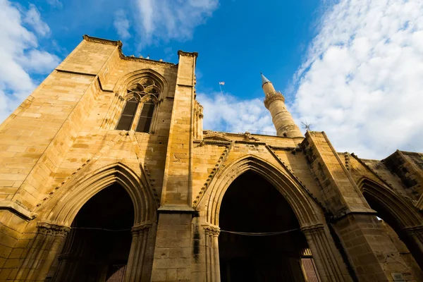 Lefkoşa'daki Türk Selimiye Camii güzel eski mimarisi. Kıbrıs Adası'nda alınan cityscape.