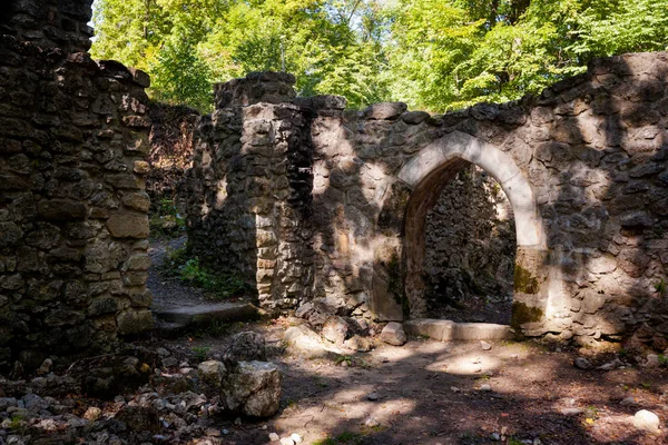 Ruines du château tchèque de Sostyn — Photo