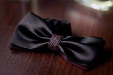 Güzel damadın papyon detay