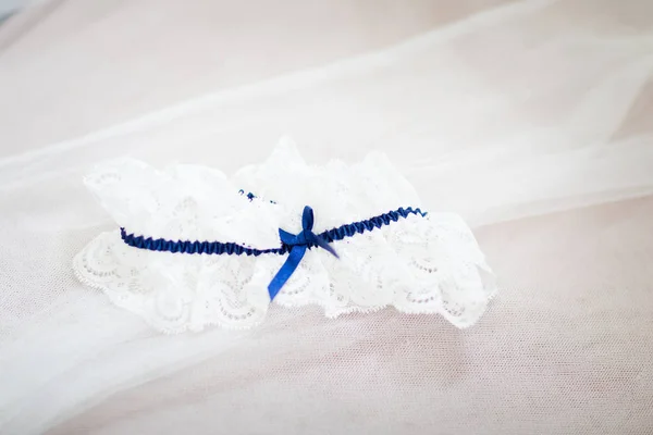 Bonito casamento meia detalhe suspender — Fotografia de Stock