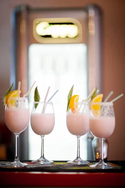 Beautiful wedding reception drinks detail — Stock Photo, Image