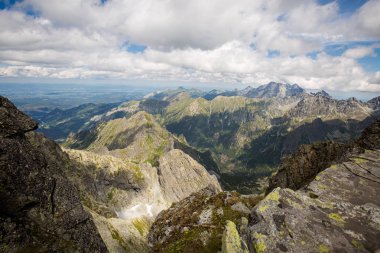 Rysy Tatra dağlarına giden yol
