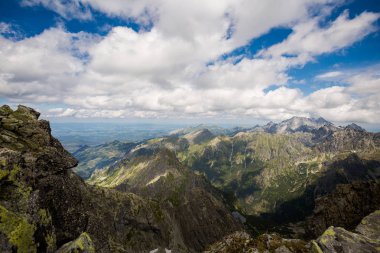 Rysy Tatra dağlarına giden yol