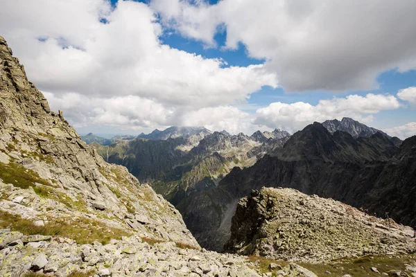 Caminho para as montanhas Rysy Tatra — Fotografia de Stock