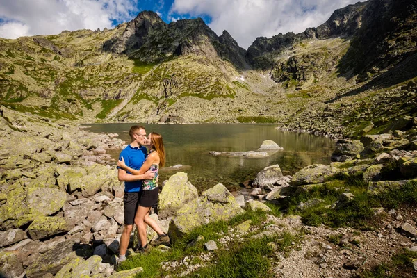 Touristen fahren in die raue Tatra — Stockfoto