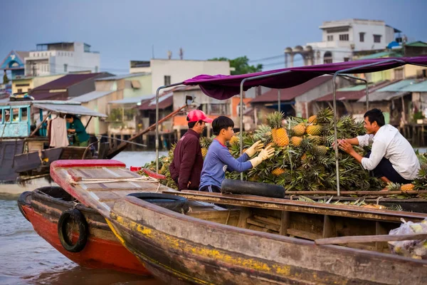 Can Tho Vietnam Febbraio 2020 Floating Morning Market Cai Rang — Foto Stock