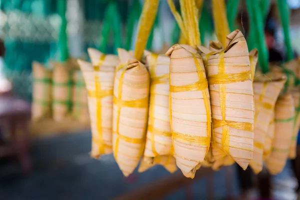 Deliciosos Dulces Vietname Pastel Arroz Envuelto Cocina Tradicional Vietnamita Servida — Foto de Stock