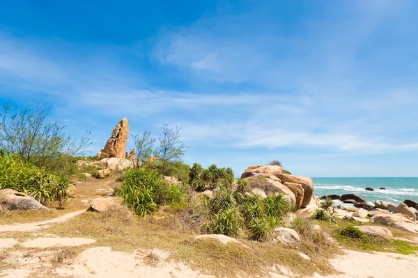 Sommerlandschaft Mit Dem Leuchtturm Vietnam Landschaft Vom Strand Mit Blauem — Stockfoto