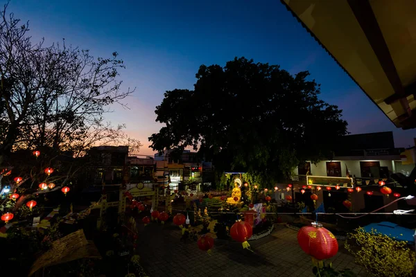 Piękna Architektura Quang Duc Buddyjskiej Pagody Nocy Wietnam — Zdjęcie stockowe