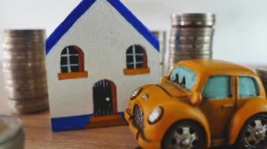 Hikaye paraları ve oyuncaklar