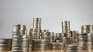 Bozuk paralar sıraya dizildi
