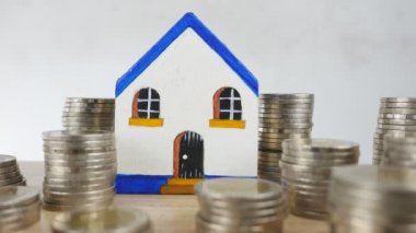 Bozuk paralar sıraya dizildi