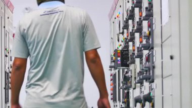 Elektrik santrali çalışıyor.