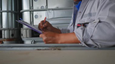 Elektrik santrali çalışıyor.