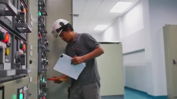 Elektrik Santrali Çalışıyor — Stok video