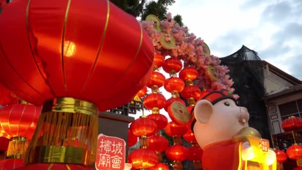 Chinese new year decoration at stage during chinese new year. — Stock Video