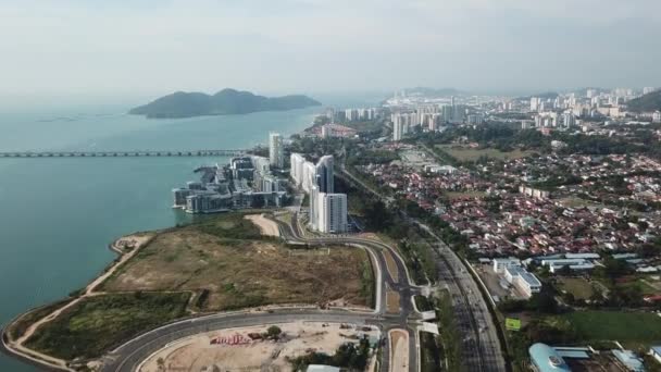 Tun Lim Chong Eu çevre yolunun yakınındaki Gelugor hava manzaralı.. — Stok video