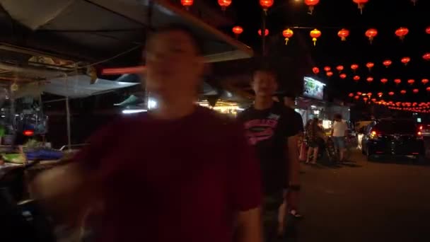 Mensen winkelen bij Pek Gong Cheng — Stockvideo