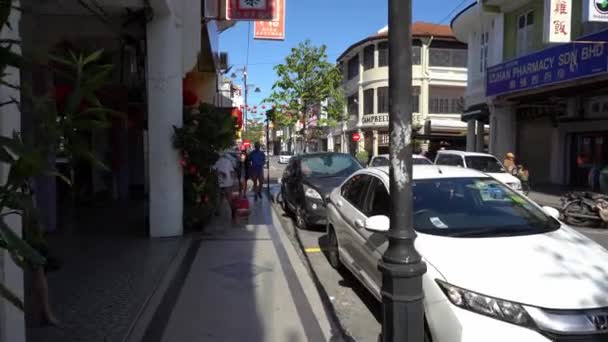 Dolly lopen op Campbell Street onder hete zonnige dag — Stockvideo