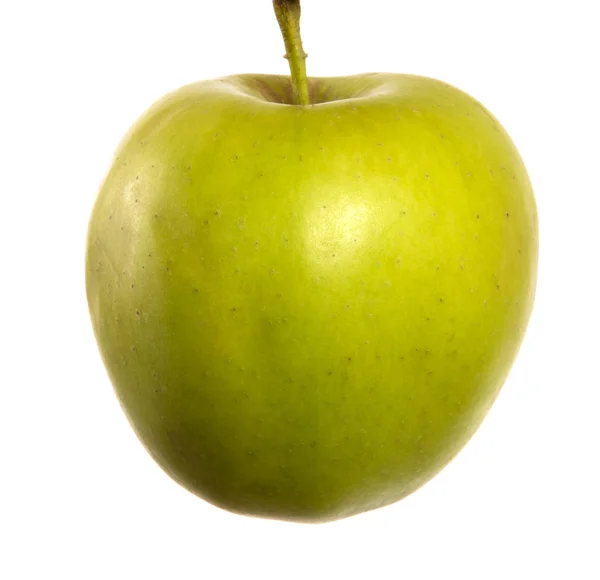 Grönt moget äpple isolerad på vit bakgrund — Stockfoto