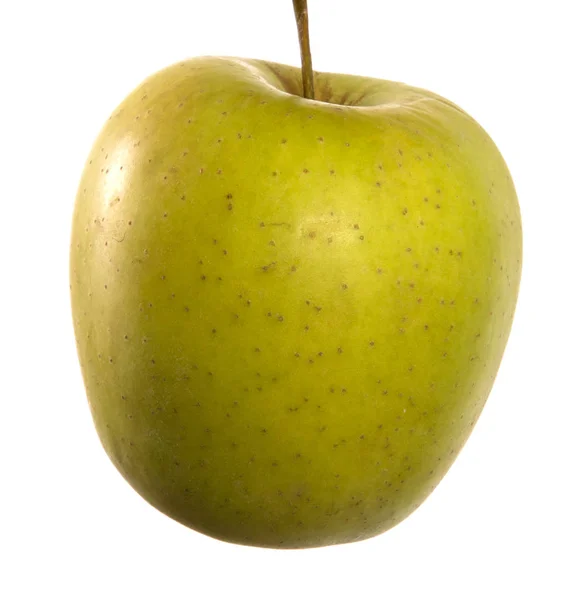 Grönt moget äpple isolerad på vit bakgrund — Stockfoto